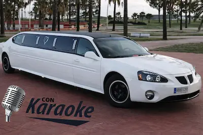 Limusina Pontiac Premium en Barcelona para alquiler económico con chófer